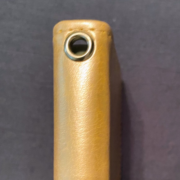 iPhone 11 Pro smart case gold in color magnetic class in front room for cards - Picture 5 of 7